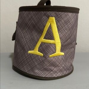 Thirty-One - Oh Snap Bin - Embroidered A